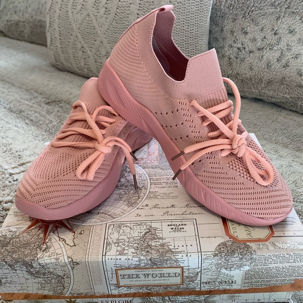Jolimall Sneakers, Never Worn. Size 9